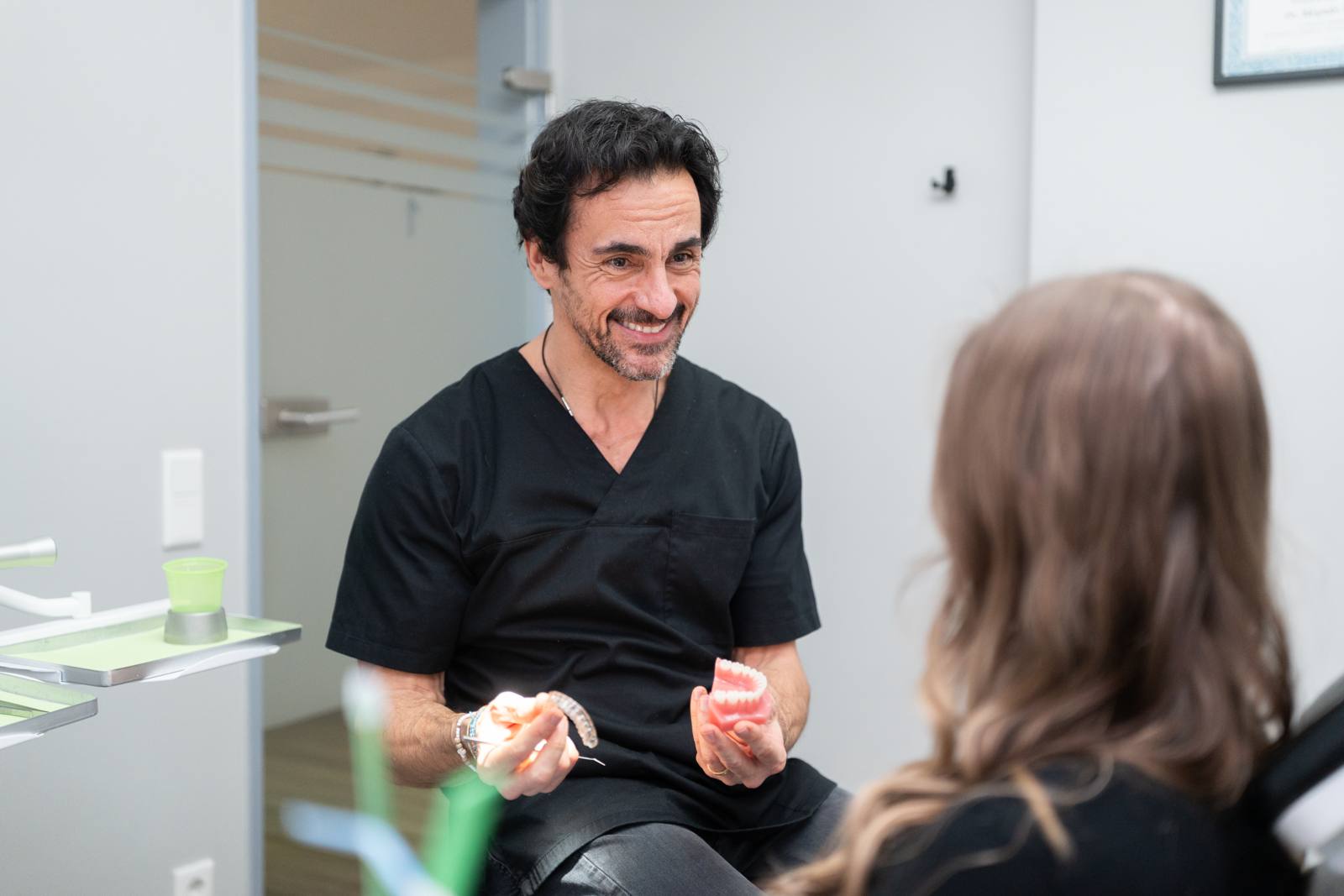 Kiefergelenkstherapie in der Salierpraxis Düsseldorf und Kempen